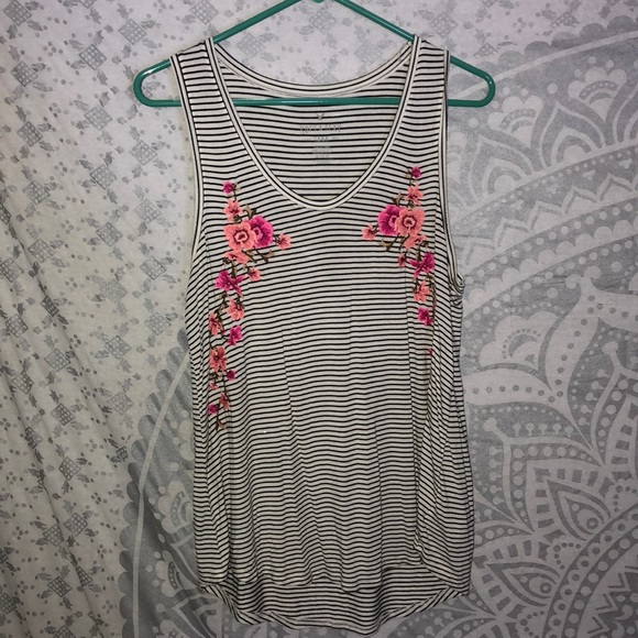 American Eagle Outfitters Tops - American Eagle Tank Top